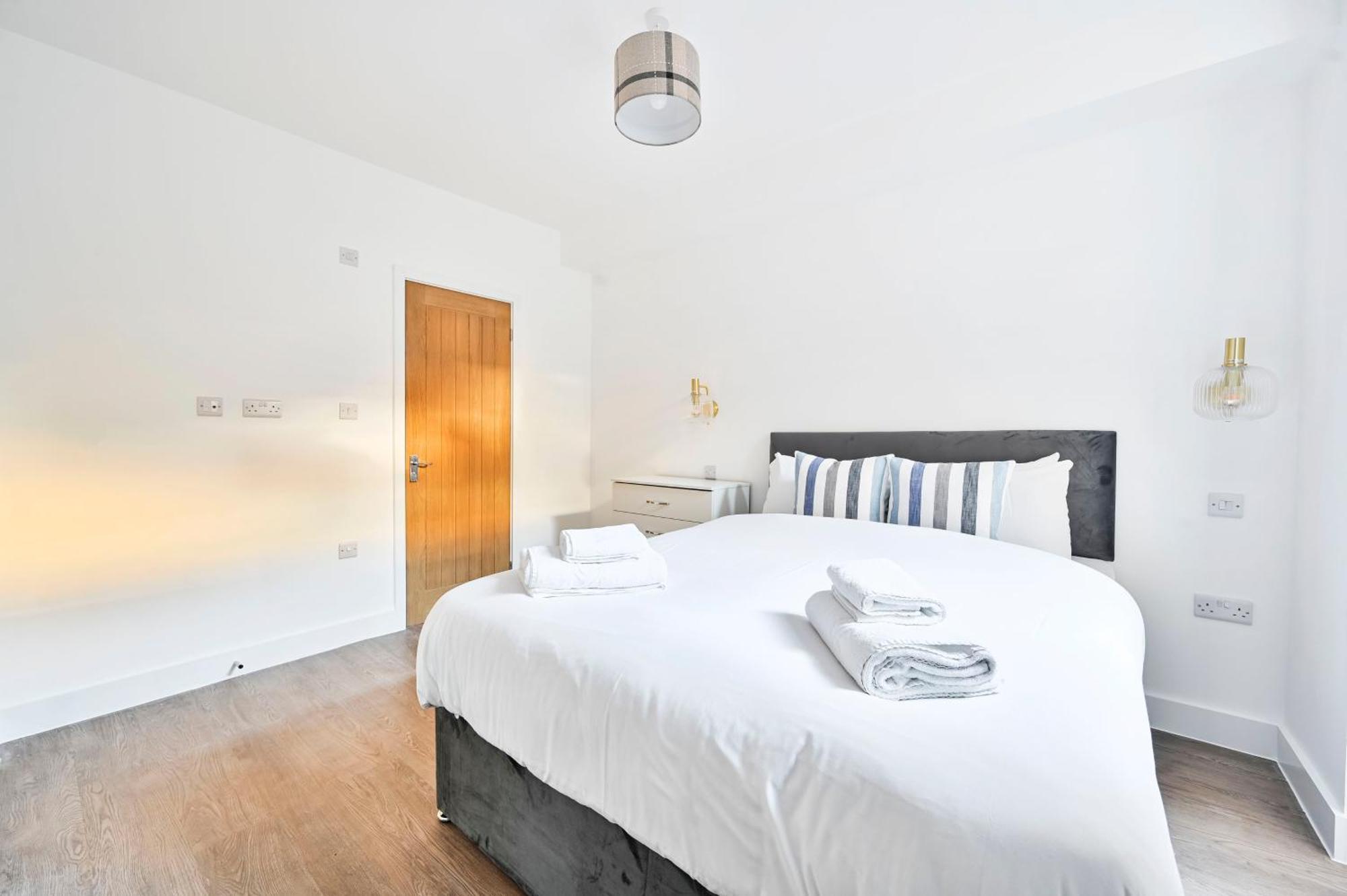 Apartment Beautiful 2 Bed With En Suite, Near Tube And Stamford Bridge