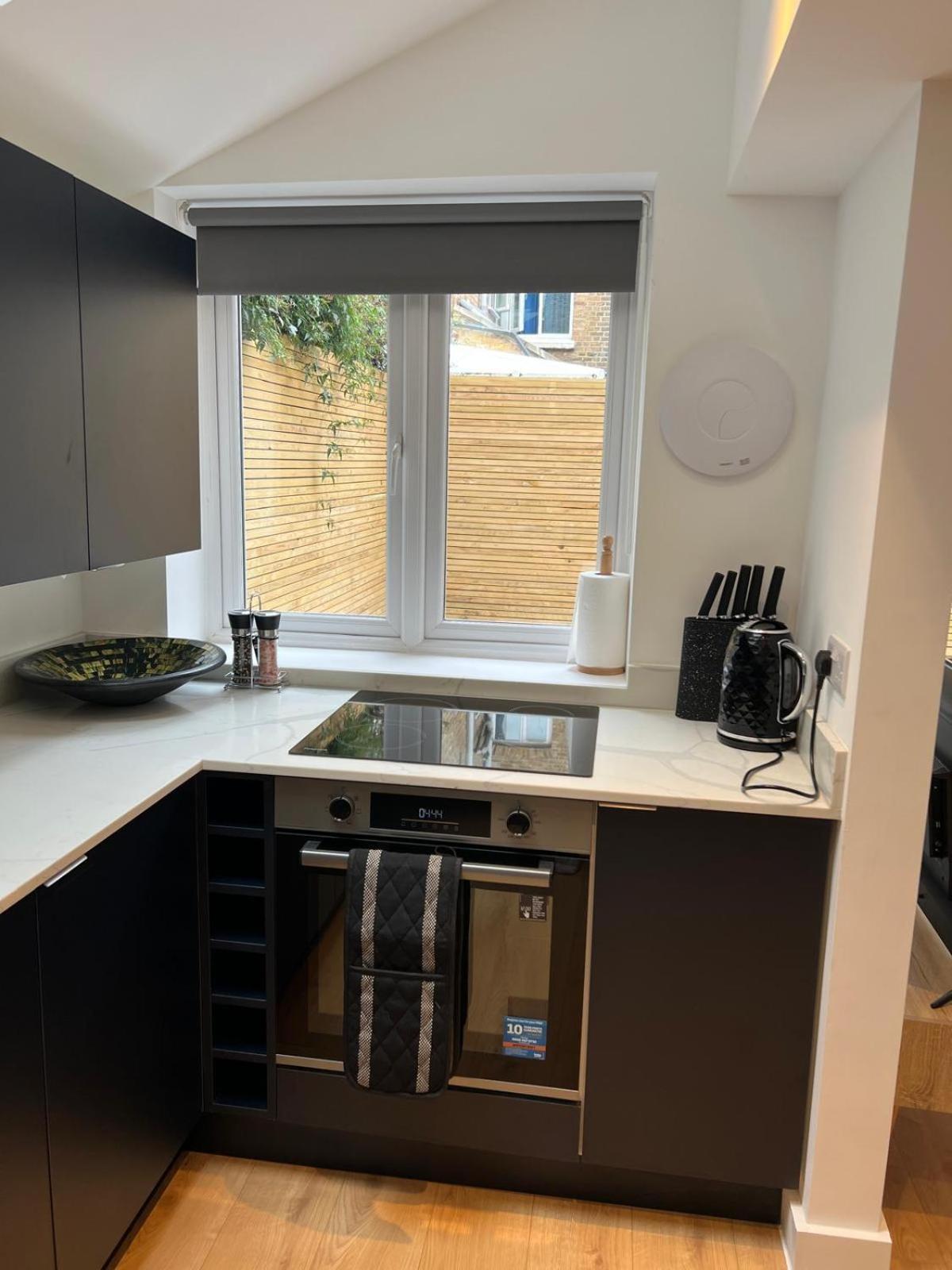 Beautiful 2 Bed With En Suite, Near Tube And Stamford Bridge Appartement *