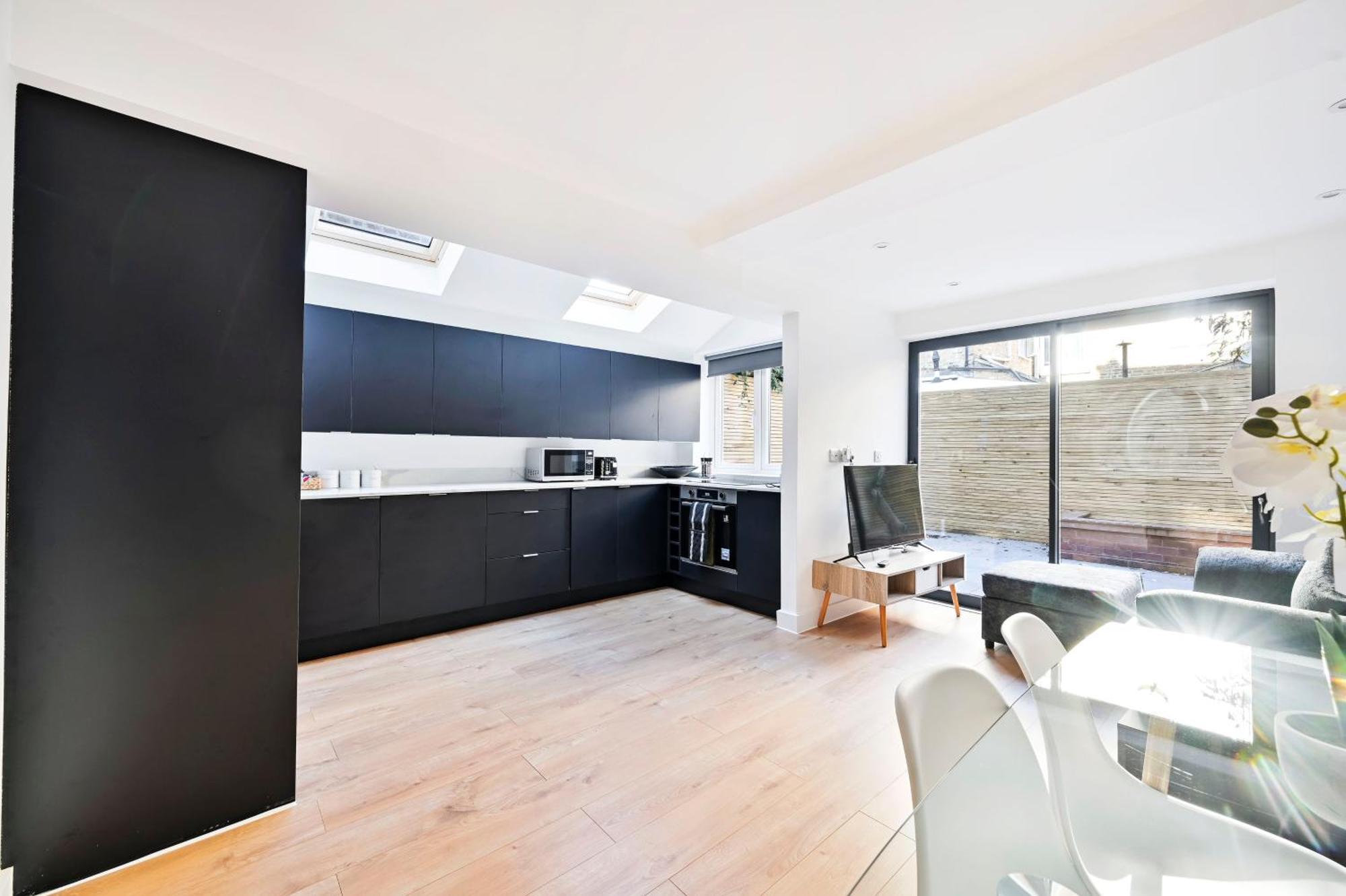 Appartement Beautiful 2 Bed With En Suite, Near Tube And Stamford Bridge *
