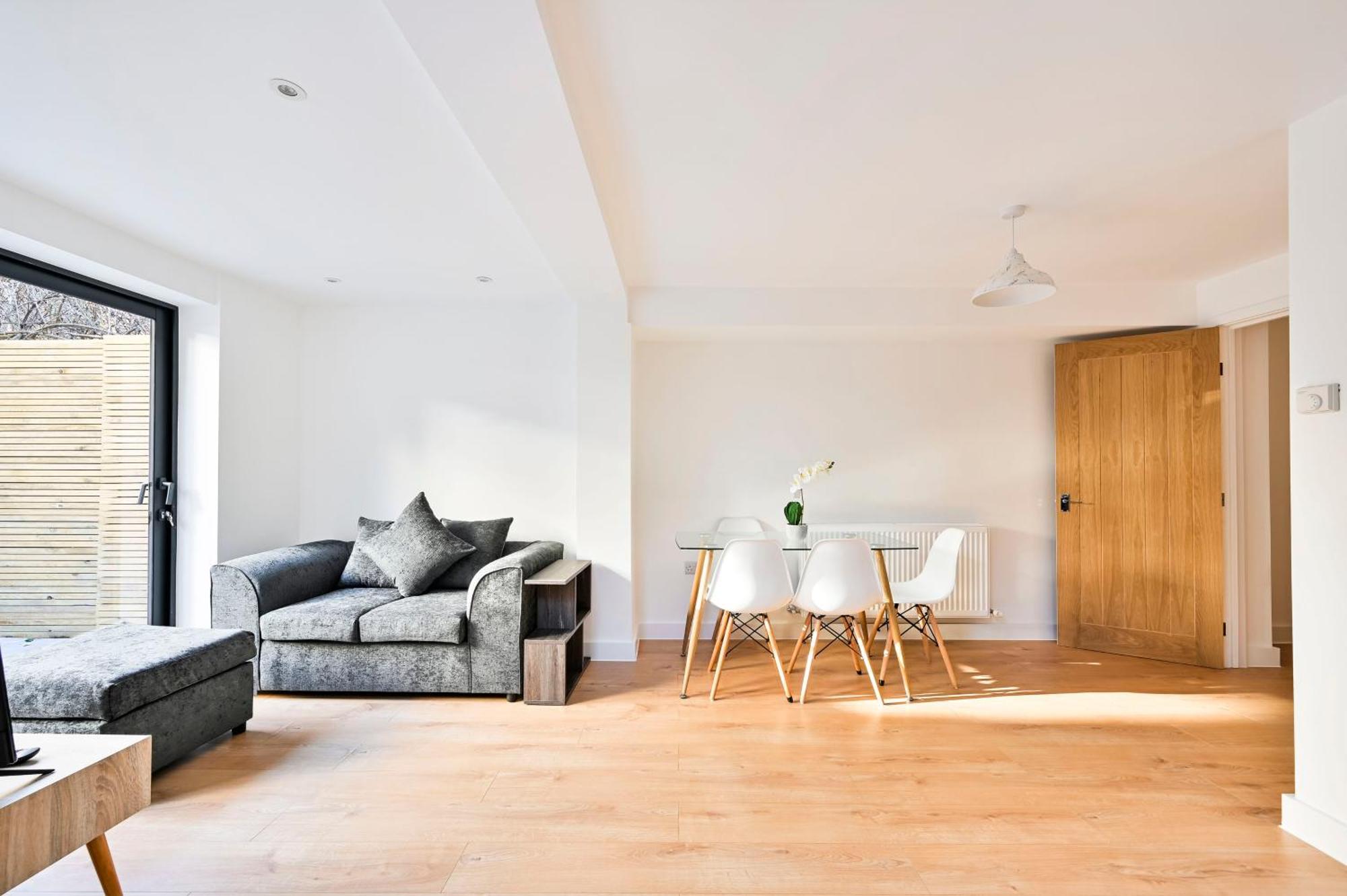 Beautiful 2 Bed With En Suite, Near Tube And Stamford Bridge Appartement *