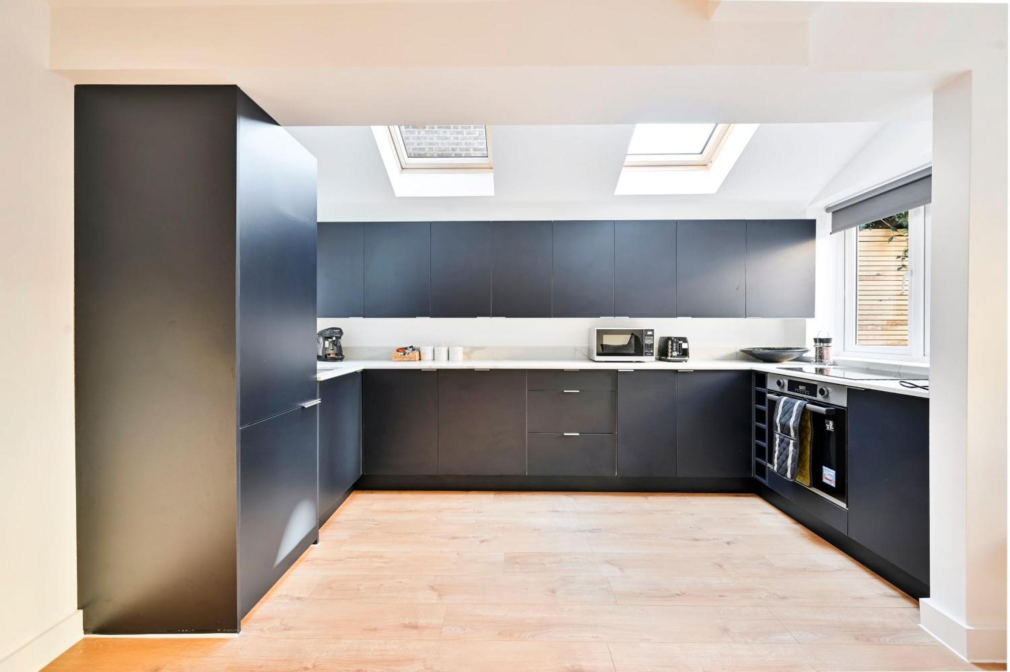 Beautiful 2 Bed With En Suite, Near Tube And Stamford Bridge *