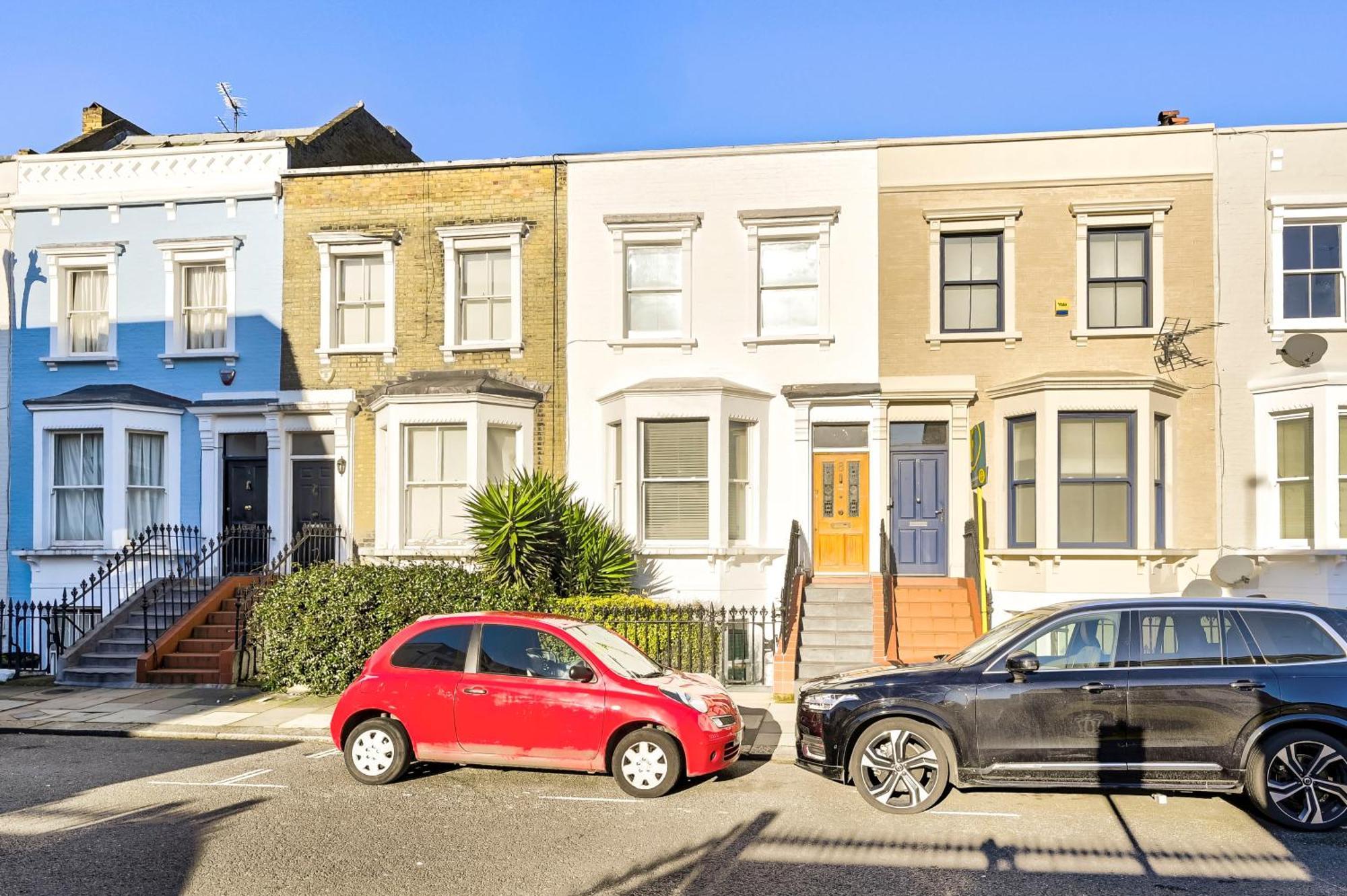 Beautiful 2 Bed With En Suite, Near Tube And Stamford Bridge