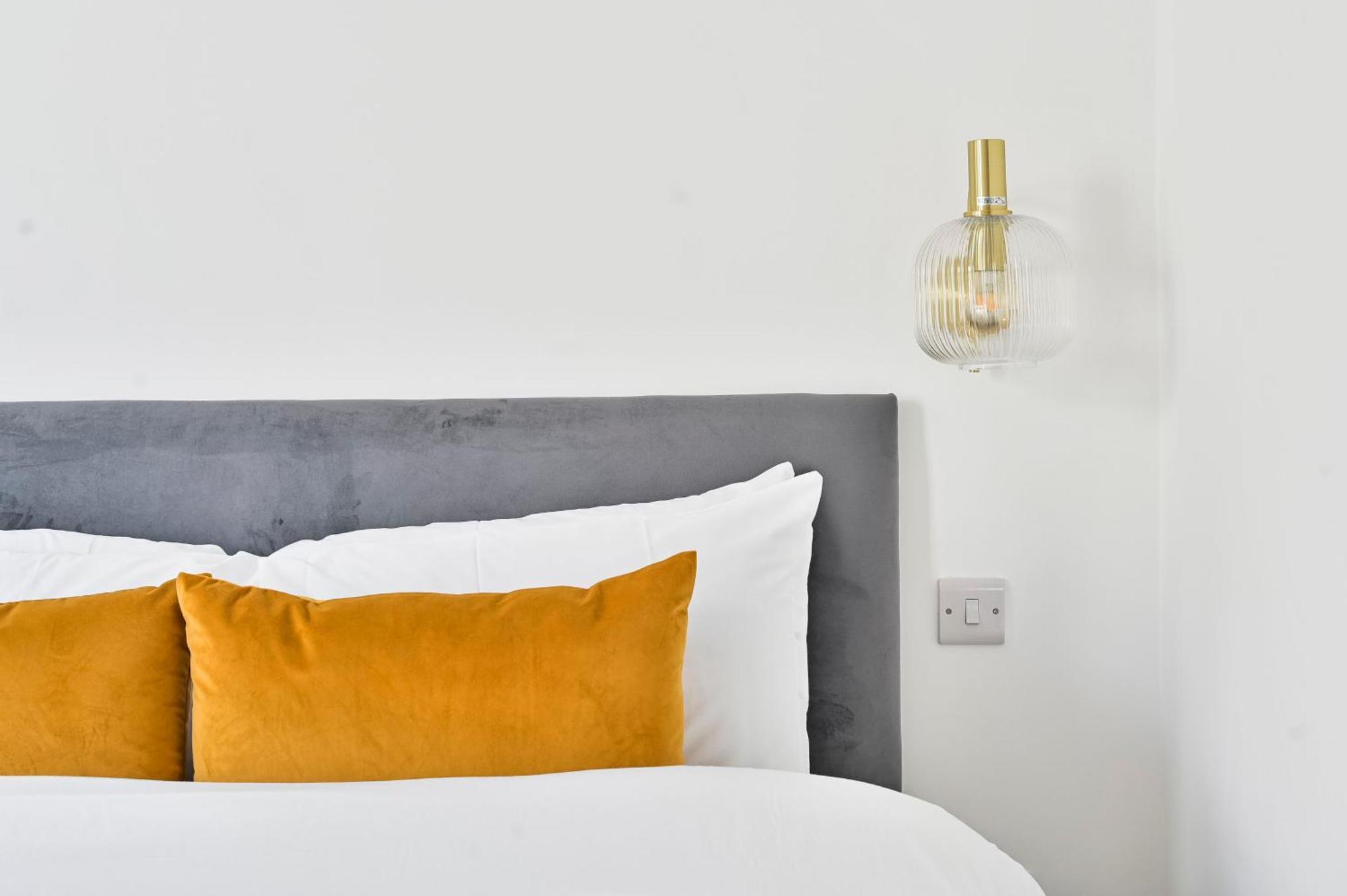 Beautiful 2 Bed With En Suite, Near Tube And Stamford Bridge Londres